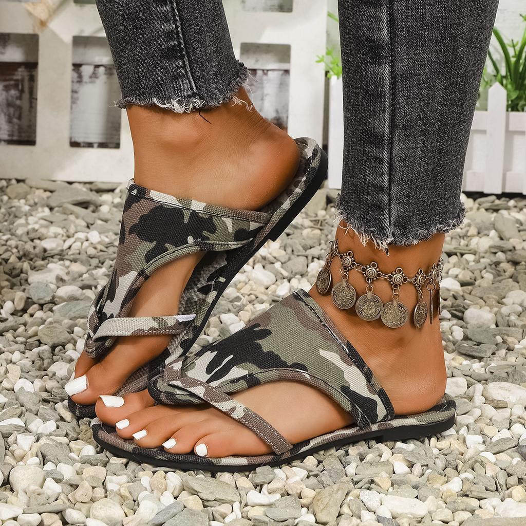 Модные женские тапочки 2025 Новые пляжные удобные туфли Женские тапочки на плоской подошве в этническом стиле Принтованные сандалии в римском стиле Шлепанцы Женские