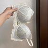 Французское сексуальное кружевное нижнее белье девушки с маленькой грудью собирают и показывают большой и сладкий ветер для предотвращения обвисания и закрытия подгрудных складок
