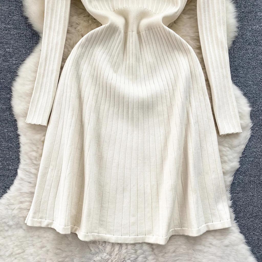 Knitted dress Women Autumn and Winter New High Sense Chic Waist Hugging Slimming Temperament Lapel Sweater Dress
