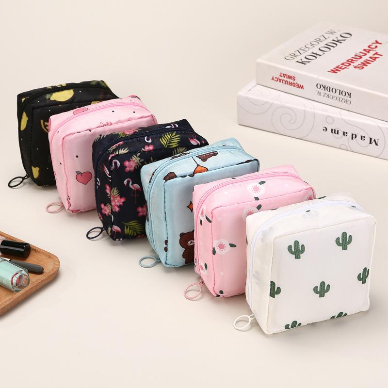 Women Sanitary Napkin Tampon Storage Bag Portable Waterproof Organizer Pouch Cartoon Pattern Sanitary Napkin Bag