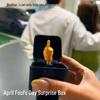 Коробочка для кольца на среднем пальце: Креативный декомпрессионный розыгрыш с ощущением высокого класса