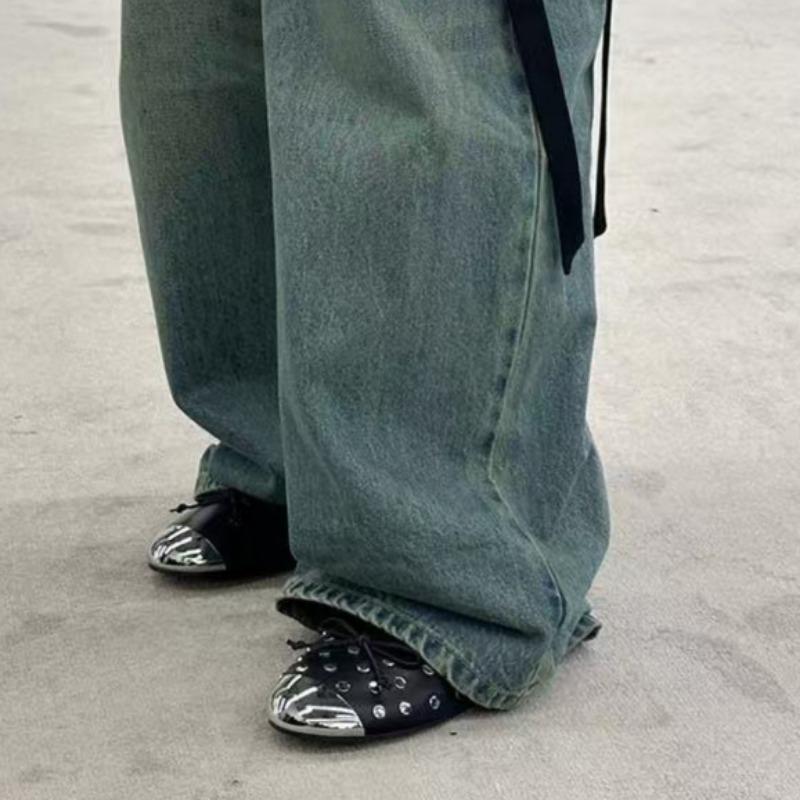 Мода Женская Мода Балетки Весна Новые Металлический Круглый Носок Мелкий Вырез Узел-Бабочка Заклепки Мягкая Подошва Нескользящие Одинарные Туфли