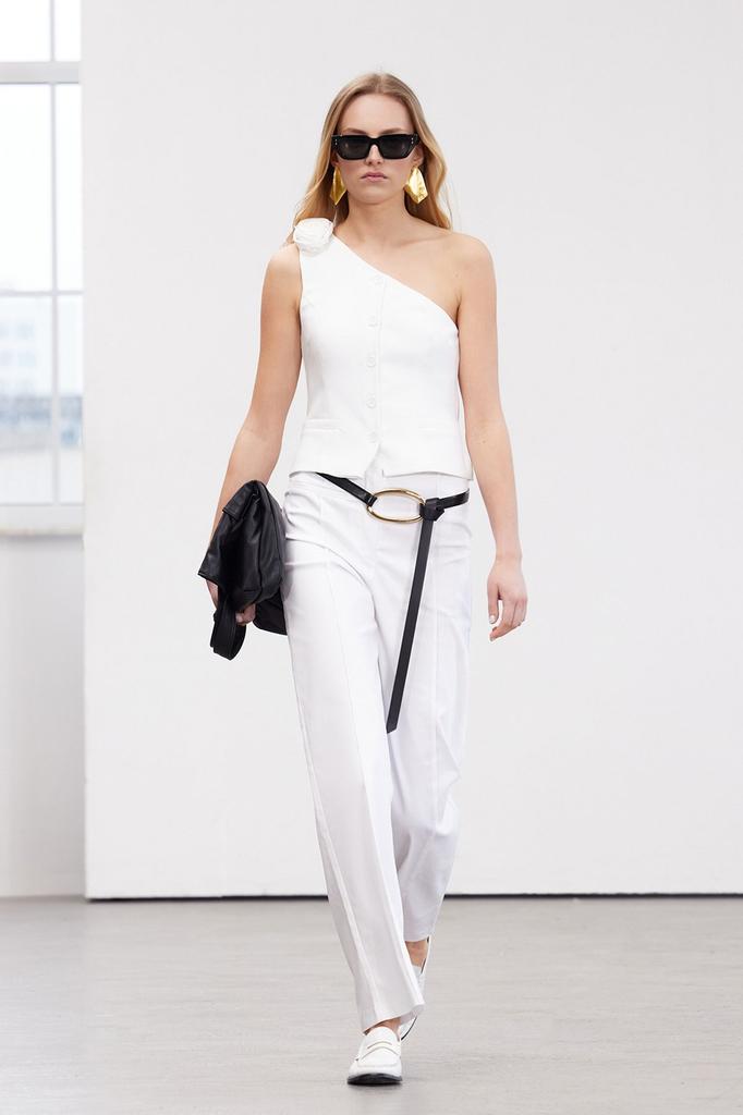 Women's Fashion Limited Edition Ecru Fitted One Shoulder Rose Detailed Woven Vest