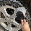 Щетка для чистки колес автомобиля с короткой ручкой, щетка для чистки обода шин для транспортных средств, мягкие тройные щетинки, инструменты для чистки автомобилей