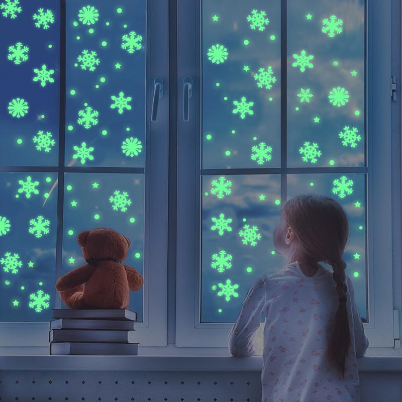 50Pcs Luminous Snowflake Wall Stickers Glow In The Dark Decal for Kids Baby Rooms Bedroom Christmas Home Decoration Navidad 2024
