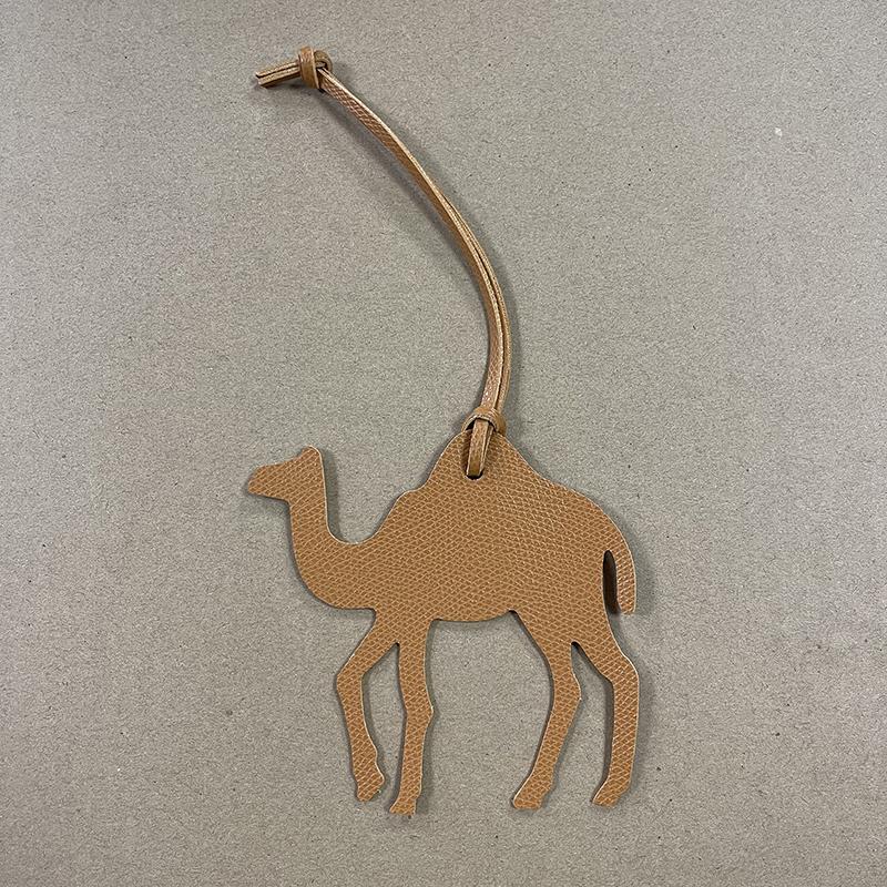 Милый кожаный верблюд брелок для ключей рюкзак кулон животное женская сумка шарм аксессуары