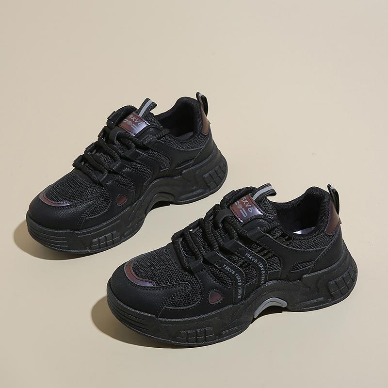 Модные высококачественные женские кроссовки на толстой подошве 2024 года Новые женские повседневные кроссовки на толстой подошве Модные спортивные сетчатые туфли на шнуровке