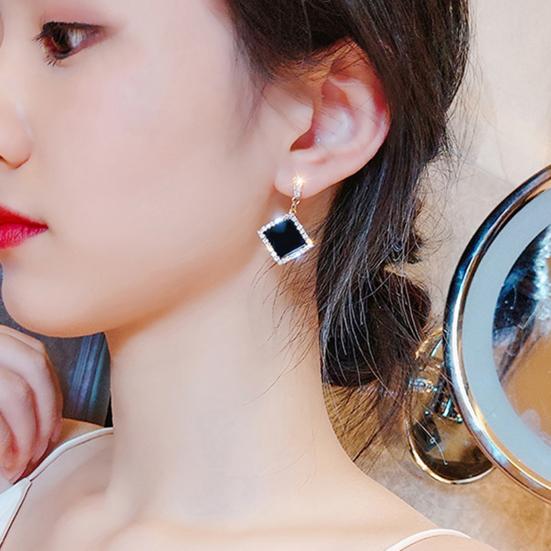 Очаровательные серьги-гвоздики с гальваническим покрытием, украшение тонкой работы