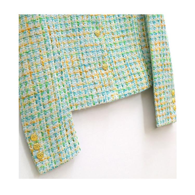 Короткое женское пальто весна/осень с причудливым цветочным узором, воплощающее изысканность и стиль