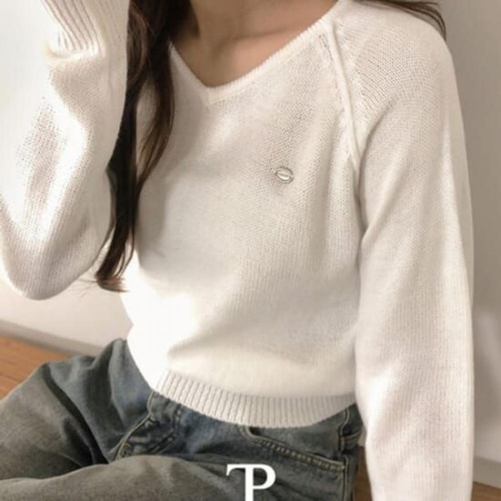 The Pink Randy V Neck Basic Pendant Knit