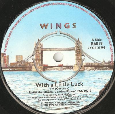 7-дюймовая пластинка WINGS - With A Little Luck R6019 Parlophone 1978 UK Rock Б/у