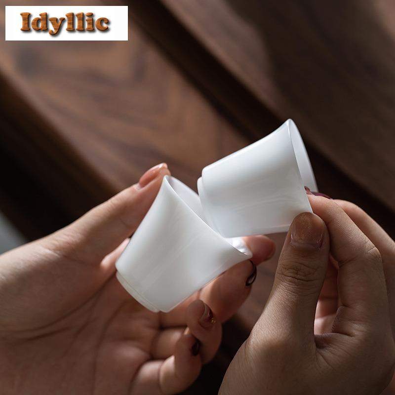 2pc/lot Ice Seed Sheep Fat Jade Porcelain Horseshoe Teacup Tea Bowl Tea Cup Tea-tasting Fragrance Cup Chazhan Master Cups 35ml