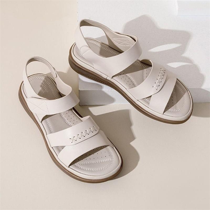 Soft Leather Mother Sandals Women's Middle-aged Non-slip Beef Tendon Soft-soled Women's Sandals Summer New Versatile Outer Flat Shoes
