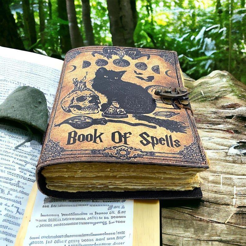Книга Теней Гримуар Журнал Магия Кошка Принт Ведьмовство Припасы Ведьма Викканский Блокнот Ручной работы Бумага ручного литья Отличные подарки