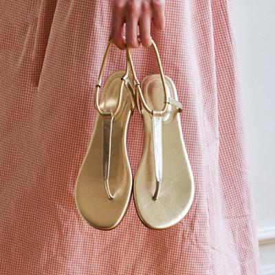 Версия из овчины золотая кожа римские сандалии женская летняя обувь одно слово с плоской подошвой нескользящие с перемычкой елочкой крутые шлепанцы