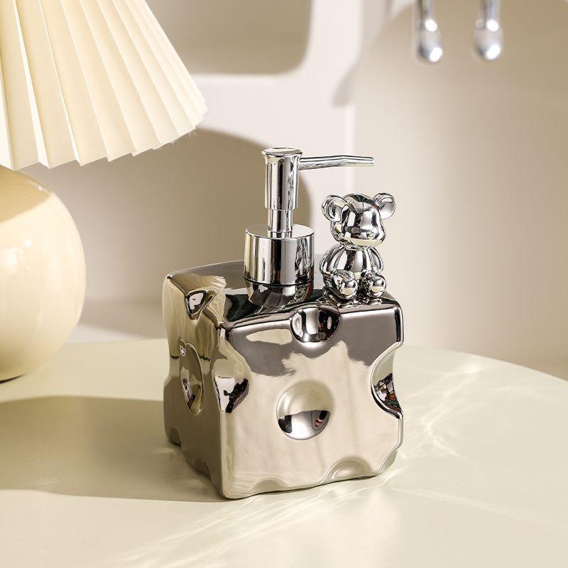 Бутылка для лосьона в европейском стиле с бантом, 600 мл, контейнер для хранения в виде кролика, бытовая бутылка с разделителем для шампуня и геля для душа, аксессуары для ванной комнаты