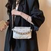 Ielgy All-Match Diamond Chain Shoulder Bag Fashion Simple Cross-Body Small Square Bag