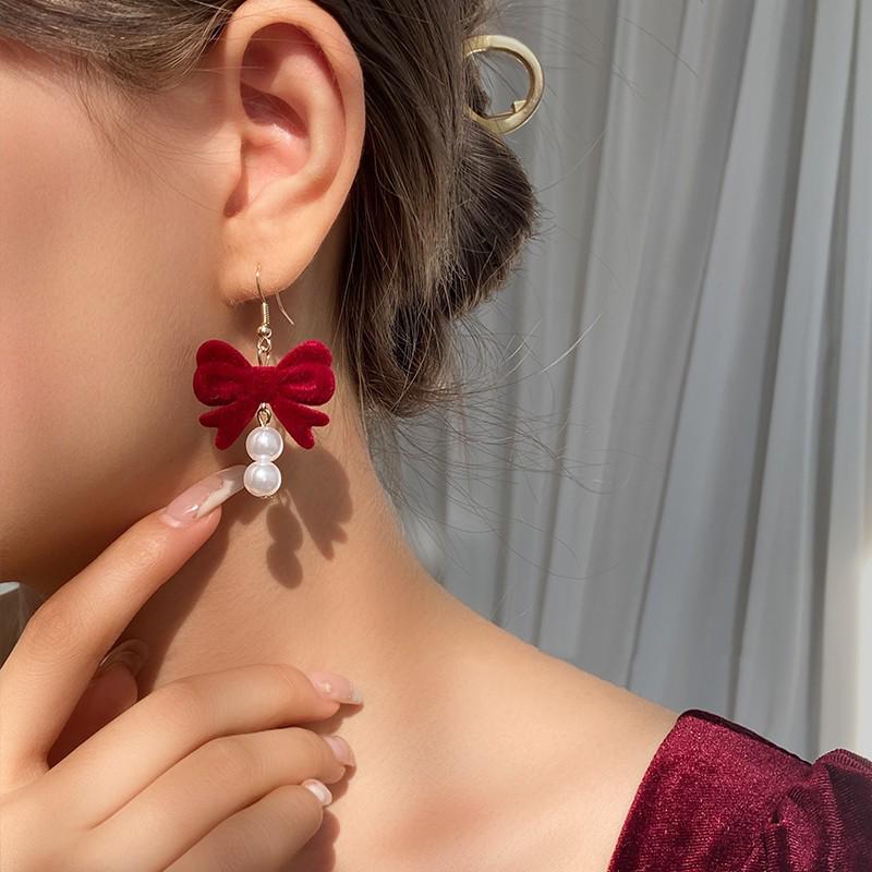 Элегантные красные серьги-кисточки с бантом из флокированной ткани – коллекция осень/зима для женщин