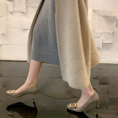 Темпераментные туфли Квадратная пряжка Тонкий высокий каблук Квадратный носок С мелким вырезом Туфли для работы