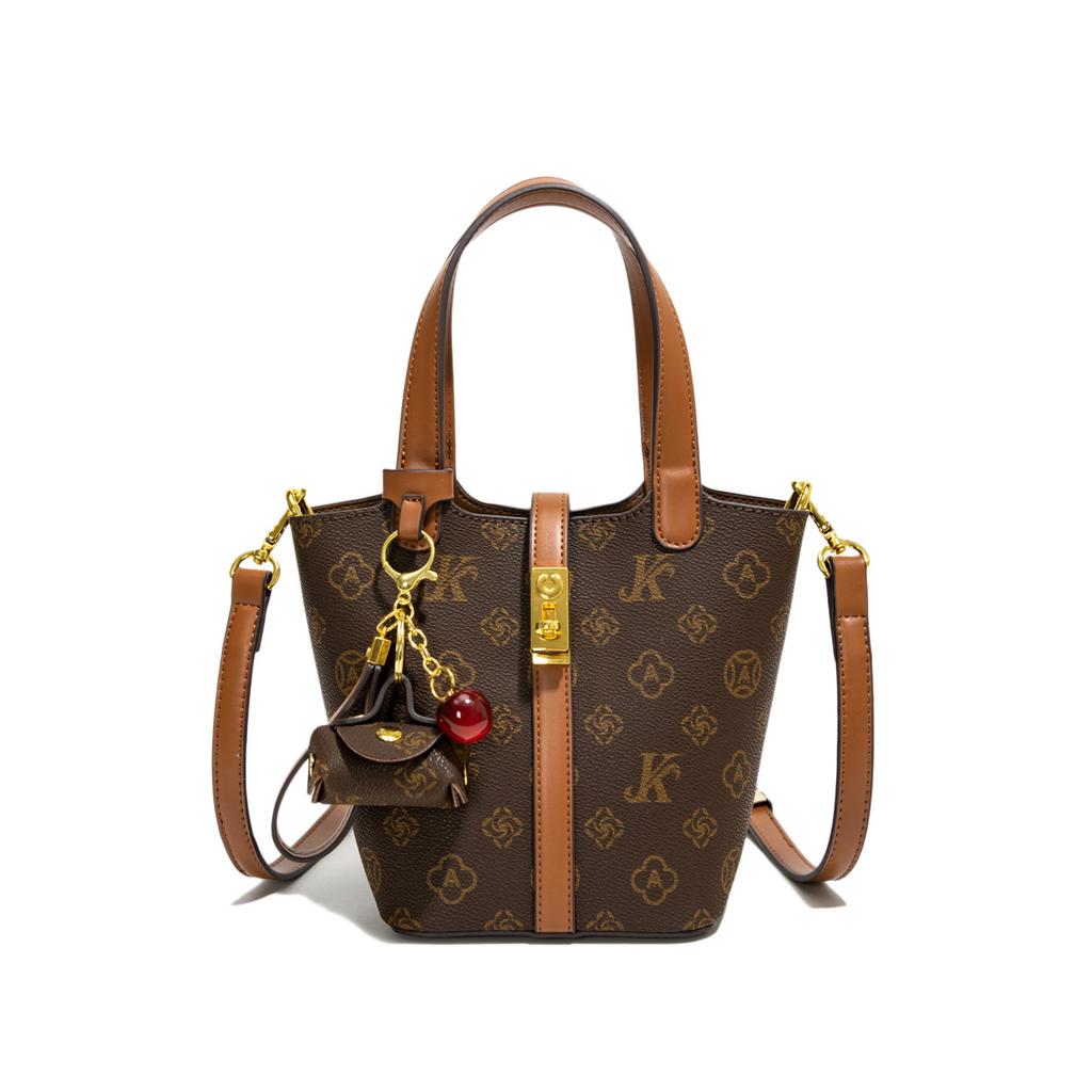 European and American trendy high-end sense retro printing portable bucket bag women's 2025 new large-capacity fashion versatile messenger bag