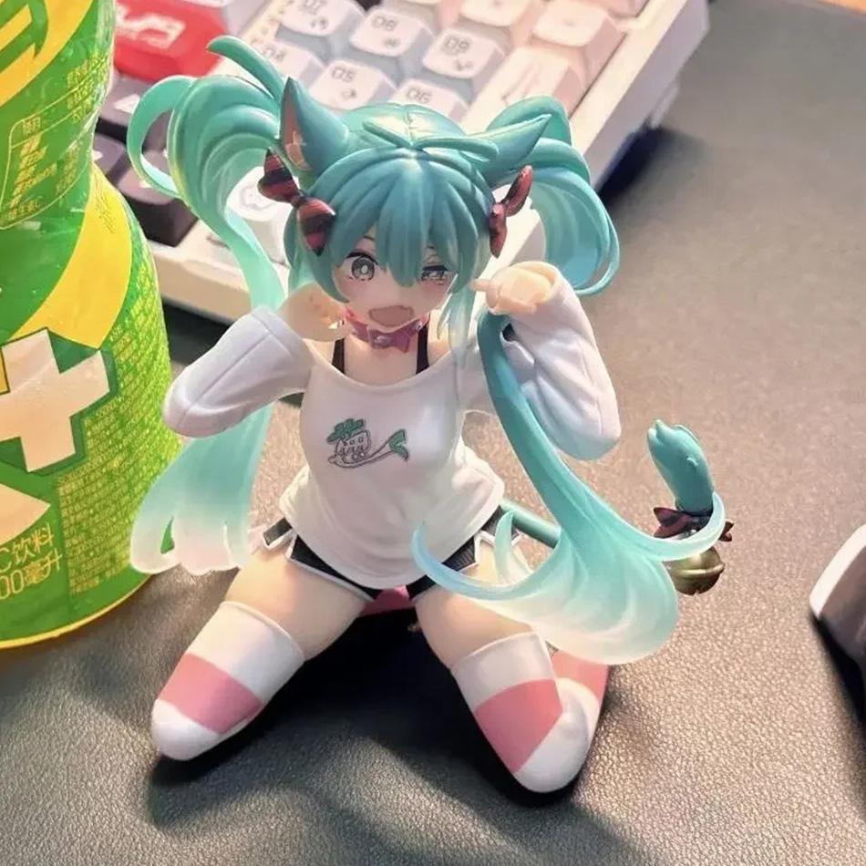 Hatsune Miku Model Anime Girl Figures Cat Ear Sitting Posture Standing posture Short Sleeved Pajamas Figurines Kids Toys Gift