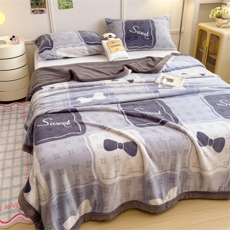 Yunjin Double-Sided Winter Fleece Blanket - Thick, Cozy Sofa Throw & Office Shawl