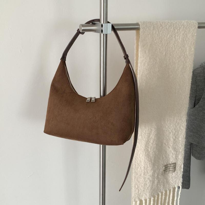 Ретро замшевая сумка модный тренд портативная сумка через плечо нишевая осенне-зимняя новая замшевая сумка-мессенджер женская