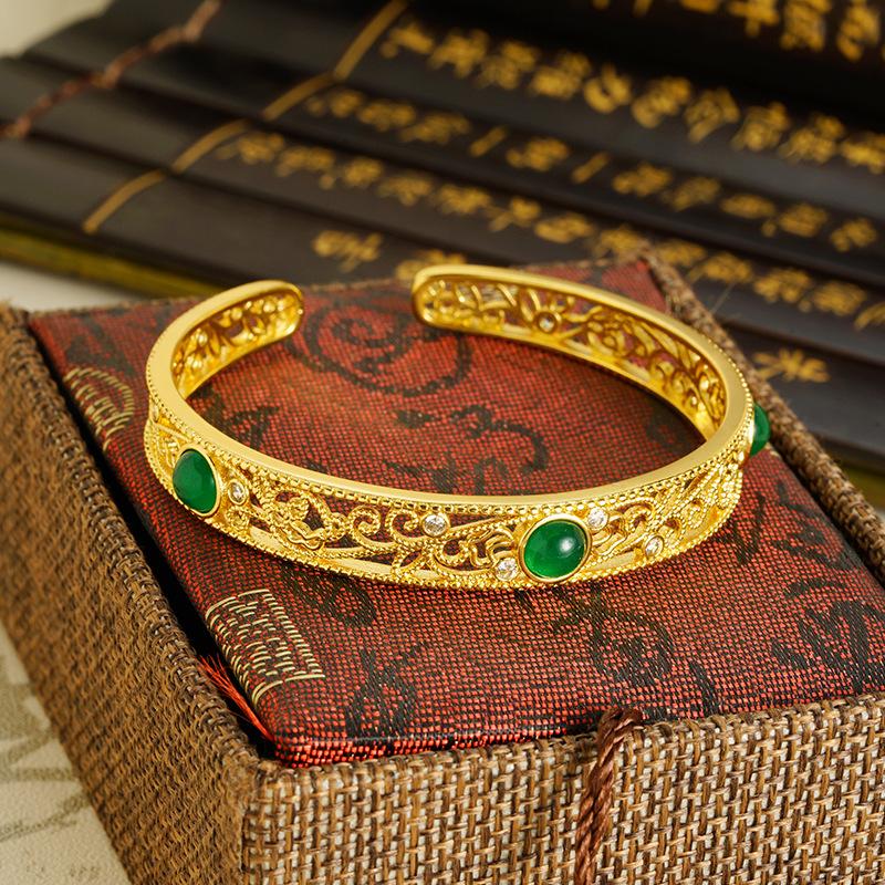 Hollow Chalcedony Opening Micro-national Fashion Retro Jewelry Bracelet