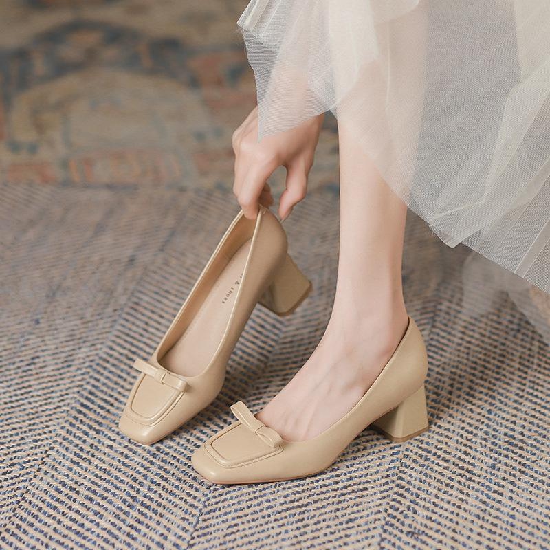 Новые модные туфли на массивном каблуке, новые туфли-лодочки с квадратной головкой, женские бабушкины туфли на среднем каблуке с низким вырезом и бантом