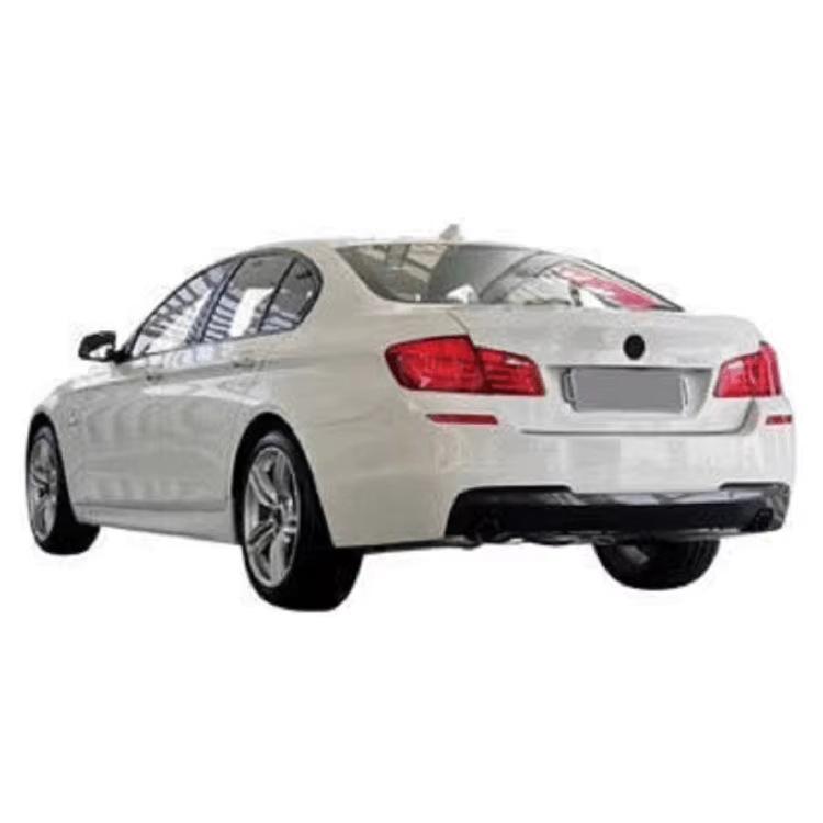 Глянцевая Черная Накладка на Передний Бампер для BMW F10 5 Серии