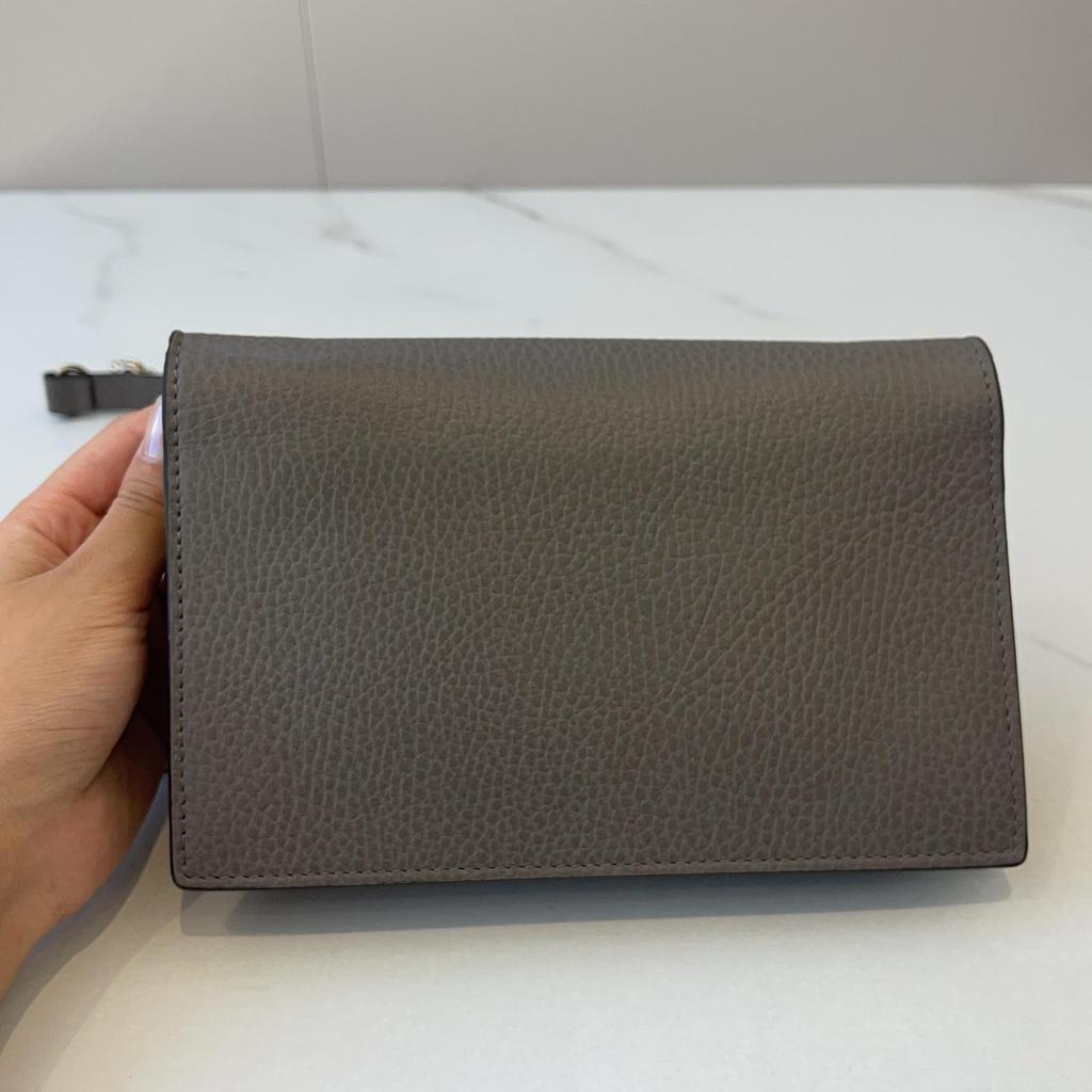 [Pre-Owned] Double G Series Double G Logo Snap Closure Leather Woc Chain Bag - Good #1XZ3ZNS