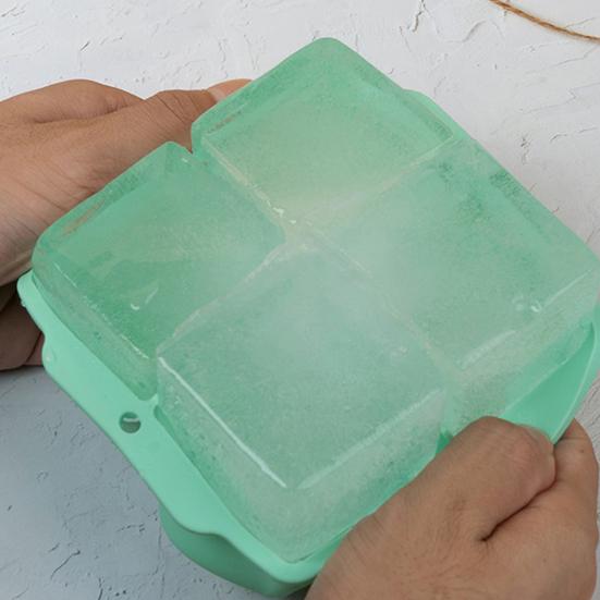Силиконовые лотки для кубиков льда с крышками. Квадратная форма для льда, не содержащая бисфенола-А. Съемная, легкосъемная, штабелируемая.