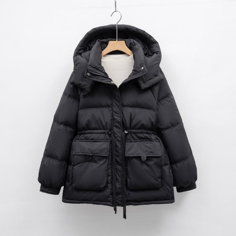 Пуховик женский зимний модный приталенный маленький теплый утолщенный с капюшоном