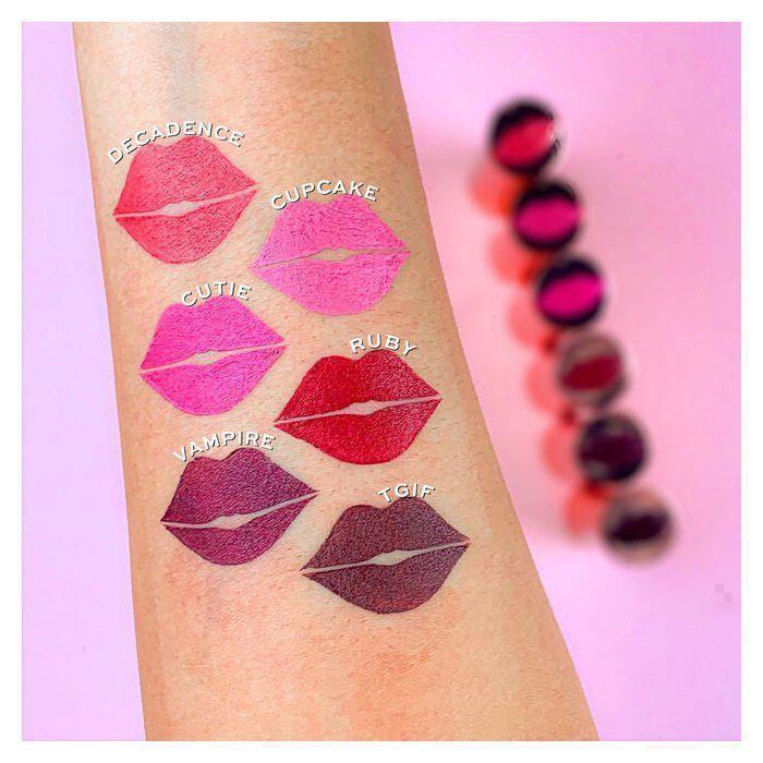 Помада Satin Kiss