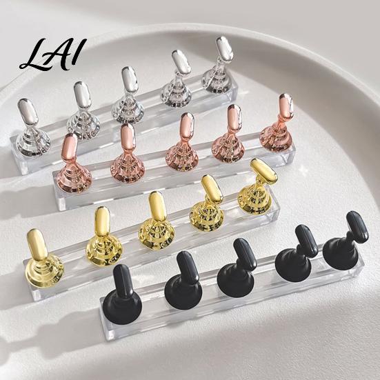 Magnetic Nail Art Holder Practice Stand Tip Display Painting Press-on for Nails Fake Stand Home Salon Plastic