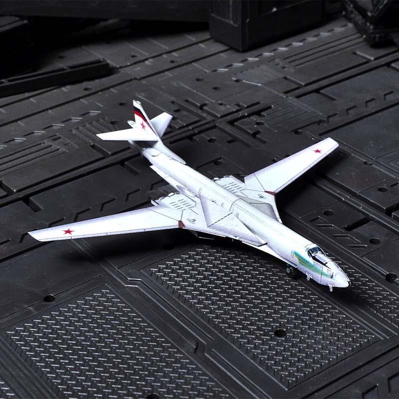 Цветной стратегический бомбардировщик Ту-160 3D Металлическая головоломка Нержавеющая сталь Сделай сам Мини-модель самолета для сборки Взрослая головоломка Игрушки