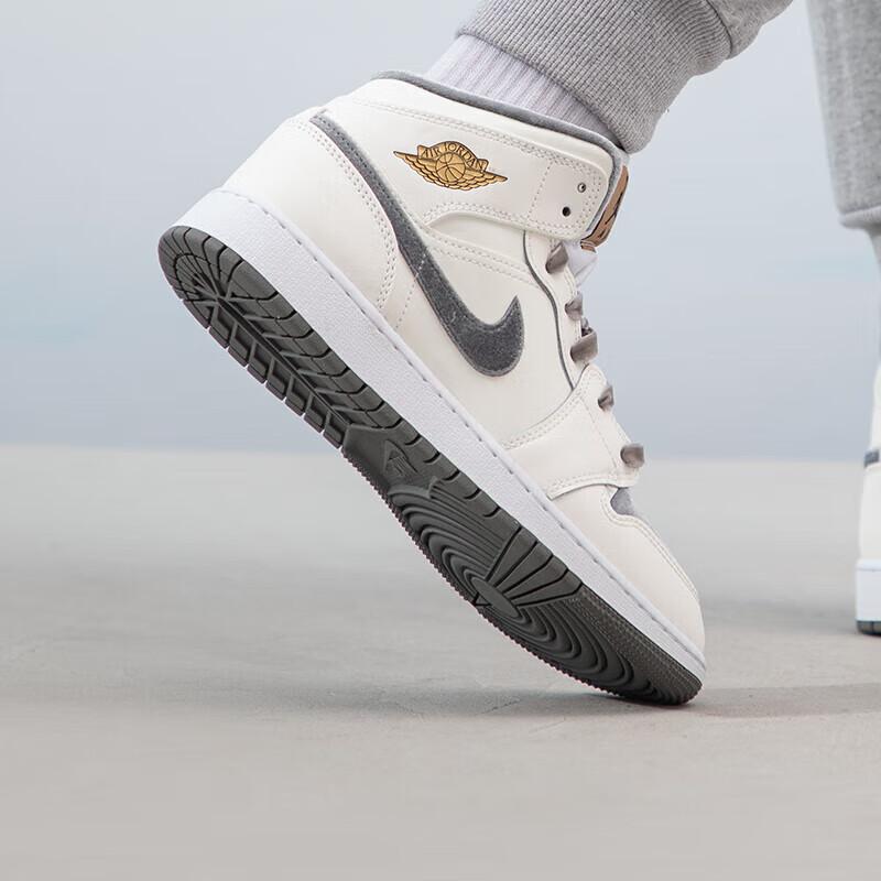 Jordan Кроссовки Air Jordan 1 Vintage Баскетбольные GS FB9899-100