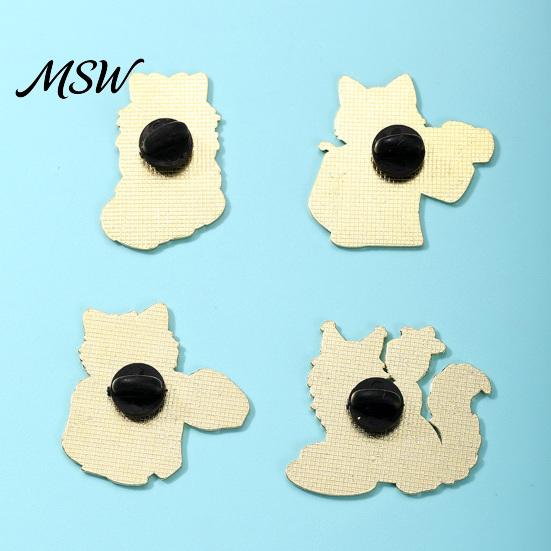 Lightweight Metal Pin Cartoon Red Wine Cat Brooch, Enamel Kitten Lapel Decorative Scarf Pin, Jackets Backpacks Clothes Accessory for Women Men