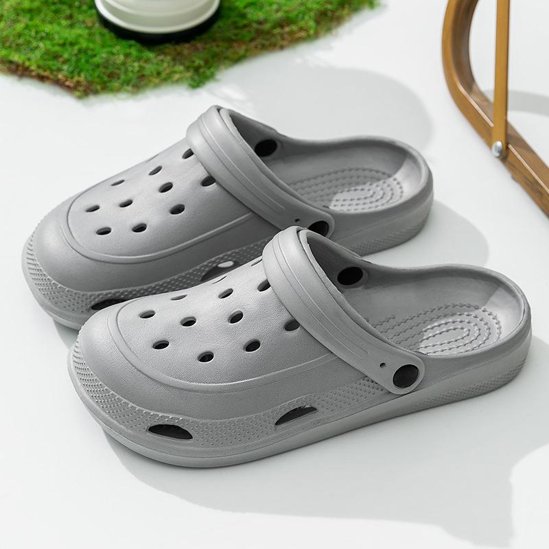 New Crocs Outerwear Shoes, Anti-slip and Deodorizing Thick-soled Beach Sandals and Slippers
