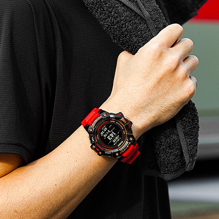 Casio Мужские часы G-SQUAD Series Черные GBD-H1000-4A1PR-person