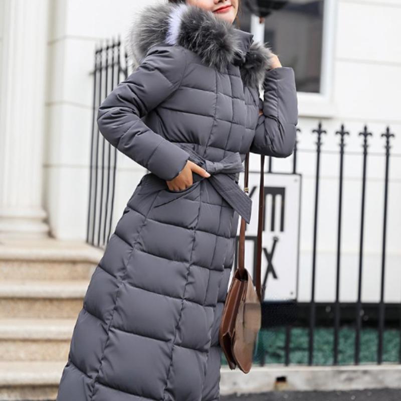 Новая зимняя куртка женская теплая модная с бантом на поясе и воротником из лисьего меха, длинное платье, женское толстое пальто