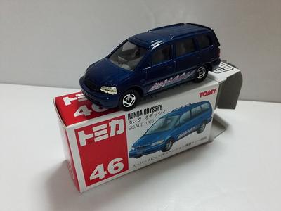 Распроданный Tomica Honda Odyssey первого поколения Red Tommy Crazy Mini Car Circle с кейсом отправлен со склада Amazon No.46