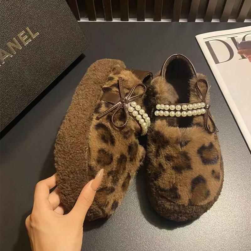 Модные женские туфли из хлопка с меховым леопардовым принтом, туфли на плоской подошве и бисером на платформе, женские 2025, трендовые зимние повседневные теплые платья с бантом, удобные зимние сапоги Mujer
