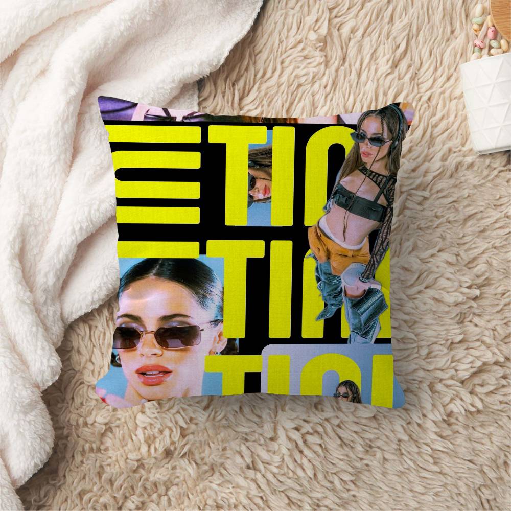 Actress TTini SStoessel Maple Design Cushion Cover Happy Autumn Harvest decor Holiday Decorati Pillow Cover