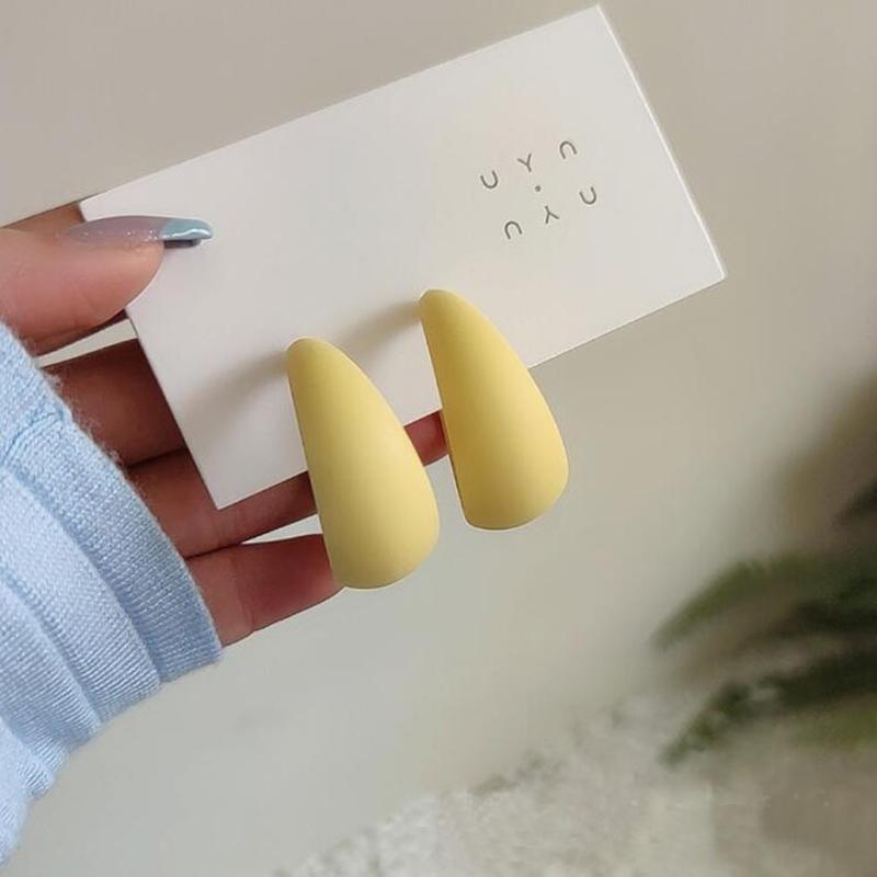 Текстурированные серьги для девочек Весна Лето Свежие конфетные цвета Все сочетается Серьги в форме буквы С Преувеличенные гвоздики для девочек