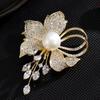 Fashion Rhinestone Flowers Imitation Pearl Brooches For Women Clothing Coat Jewelry Accessries Gifts