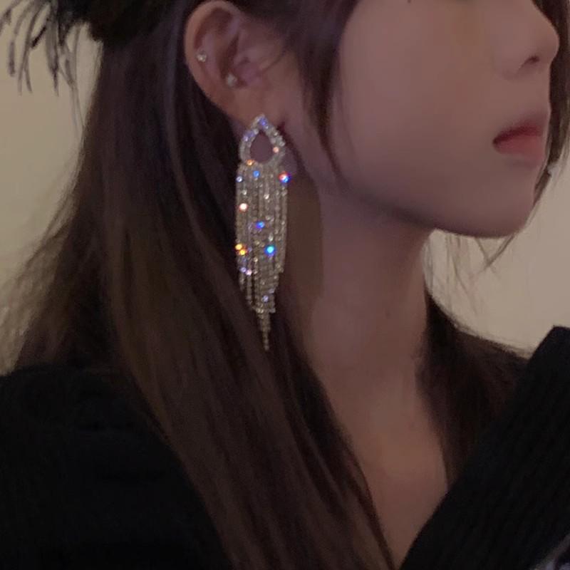 Вайб острой девчонки: 2025 Милые и Крутые Нишевые Серьги-кисточки - Шикарный и Стройнящий Длинный Дизайн