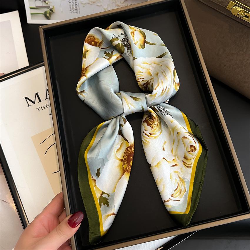 Imitated Silk Headcloth Fashion Flower Print Square Shawls Popular 70X70cm Bandanna Kerchief Sun Protection Silk Scarves Tie Bag