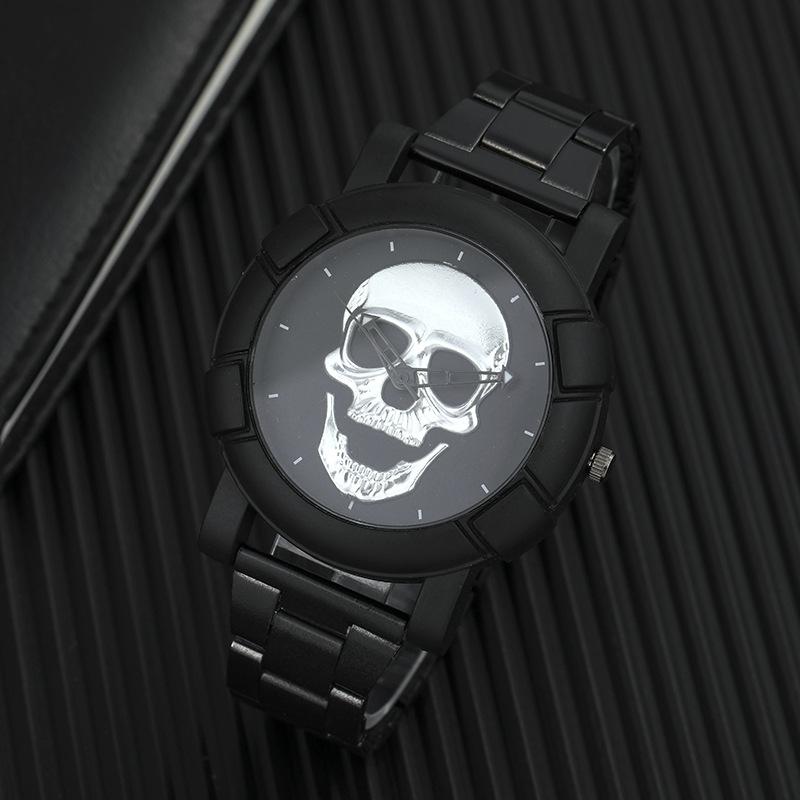 Fashion Mens Skull Watch Quartz Analog Watch Personality Bracelet Watch Party Accessories