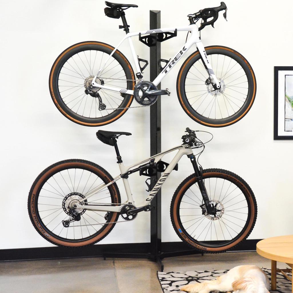 ОБРАТНАЯ СВЯЗЬ СПОРТИВНЫЙ VELO CACHE 2 Подставка Подставка Отдельно стоящая Черный